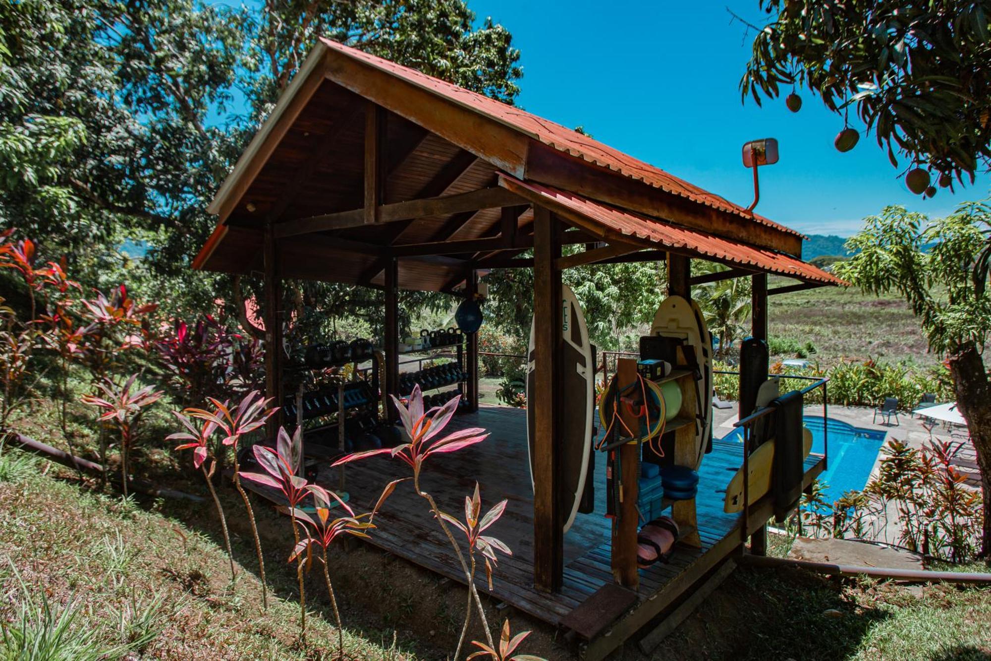 Surf Synergy All-Inclusive Surf Retreat Jacó Dış mekan fotoğraf