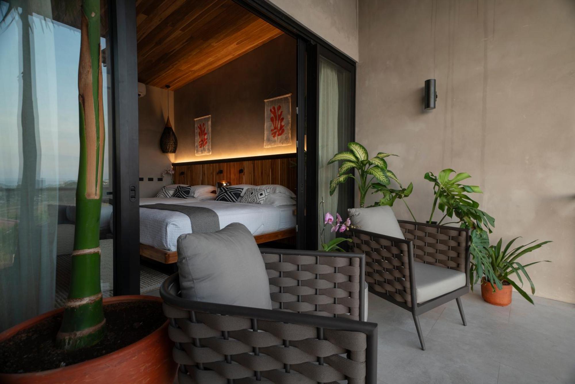 Surf Synergy All-Inclusive Surf Retreat Jacó Dış mekan fotoğraf